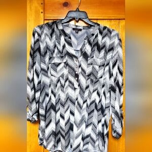 Black and White Chevron Women's Top